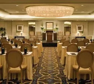 Four Seasons At Kingdom Center Hotel Riad