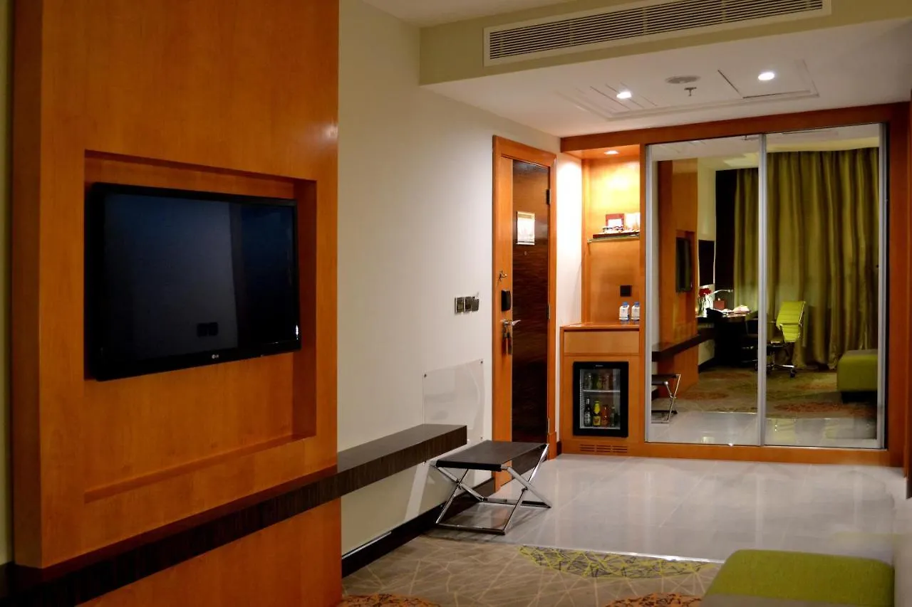 Holiday Inn Jeddah Gateway By Ihg Hotel